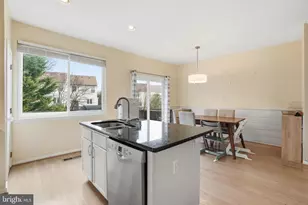 6601 Lavinus Ln, Alexandria, VA 22315 - Photo 9