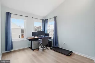 6601 Lavinus Ln, Alexandria, VA 22315 - Photo 17