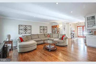 6610 Weatheford Court, McLean, VA 22101 - Photo 7