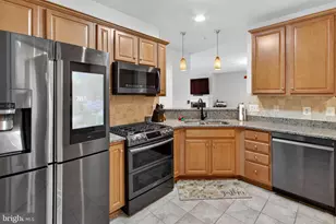 8970 Fascination Ct, Lorton, VA 22079 - Photo 19