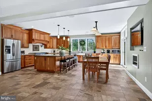 6488 Lake Meadow Dr, Burke, VA 22015 - Photo 21