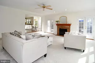 13730 Rosetree Ct, Chantilly, VA 20151 - Photo 17