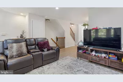 13118 Plotner Farm Road, Herndon, VA 20171 - Photo 5