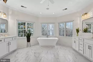 2584 Vintage Crest Ln, Oakton, VA 22124 - Photo 61