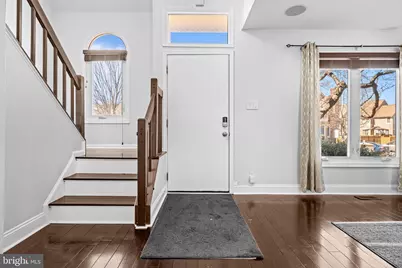 1044 Trevino Lane, Herndon, VA 20170 - Photo 5