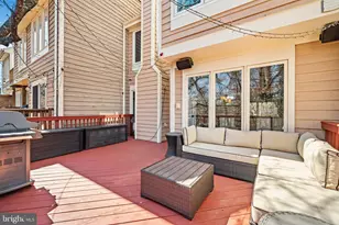 1044 Trevino Ln, Herndon, VA 20170 - Photo 37