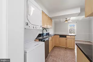 14465 Golden Oak Rd, Centreville, VA 20121 - Photo 9