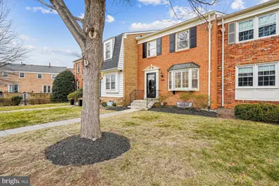 1605 Dunterry Place, McLean, VA 22101 - Photo 3
