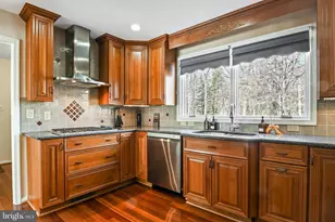 5500 Sandy Folly Ct, Fairfax Station, VA 22039 - Photo 9