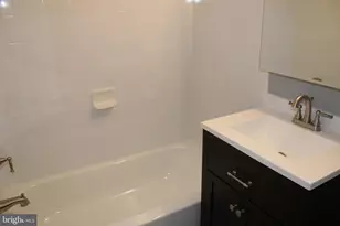 2754 Hollywood Rd, Falls Church, VA 22043 - Photo 9