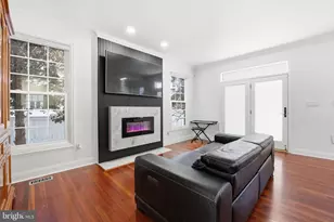 1628 Great Falls St, McLean, VA 22101 - Photo 3
