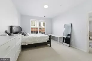 11635 Cavalier Landing Ct, Fairfax, VA 22030 - Photo 15