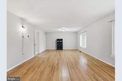 1426 Yellowwood Court, Reston, VA 20190 - Photo 7