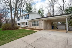 4817 Dodson Dr, Annandale, VA 22003 - Photo 3