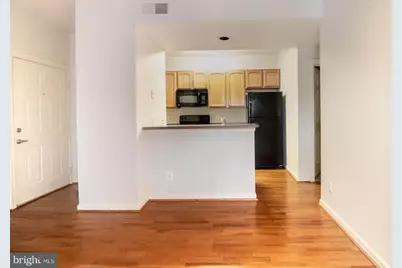 3908 Penderview Drive #628, Fairfax, VA 22033 - Photo 3