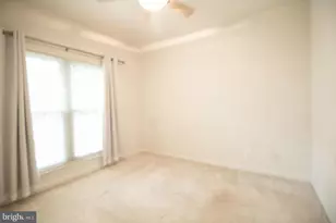 3908 Penderview Dr, Fairfax, VA 22033 - Photo 7