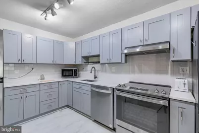 8340 Greensboro Drive #409, McLean, VA 22102 - Photo 11