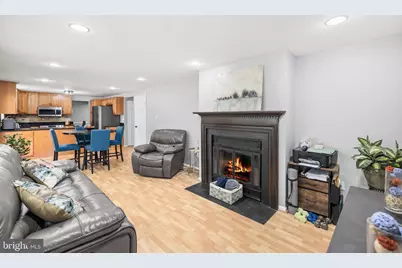 8274 Raindrop Way, Springfield, VA 22153 - Photo 21