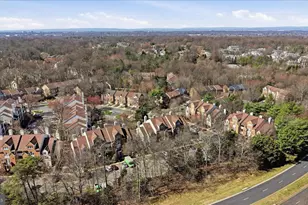 1342 Garden Wall Cir, Reston, VA 20194 - Photo 43