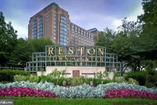 1342 Garden Wall Cir, Reston, VA 20194 - Photo 53