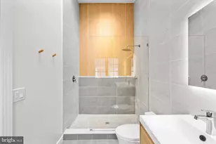 12414 Cedar Lakes Dr, Fairfax, VA 22033 - Photo 27