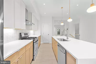 12414 Cedar Lakes Drive, Fairfax, VA 22033 - Photo 15