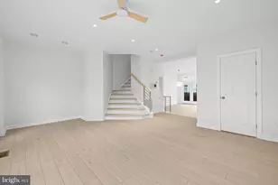 12414 Cedar Lakes Dr, Fairfax, VA 22033 - Photo 9