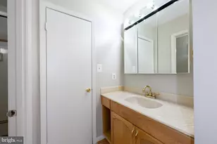 9648 Masterworks Dr, Vienna, VA 22181 - Photo 25