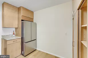 2300 Pimmit Dr, Falls Church, VA 22043 - Photo 11