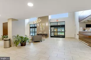 2300 Pimmit Dr, Falls Church, VA 22043 - Photo 3