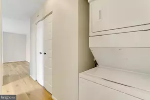 2300 Pimmit Dr, Falls Church, VA 22043 - Photo 19