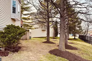 1057 Lexus Way, Herndon, VA 20170 - Photo 27