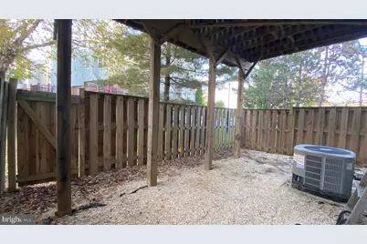 1057 Lexus Way, Herndon, VA 20170 - Photo 25