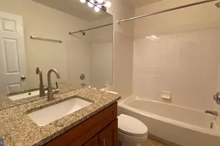 1057 Lexus Way, Herndon, VA 20170 - Photo 19