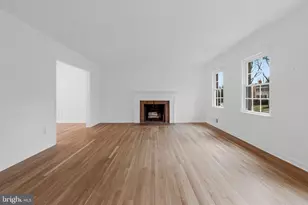 6831 Fairway Dr, McLean, VA 22101 - Photo 9