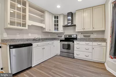 2874 Sutton Oaks Lane, Vienna, VA 22181 - Photo 9