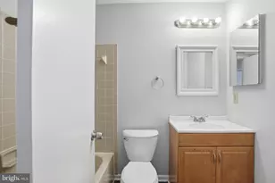 6185 Stonepath Cir, Centreville, VA 20120 - Photo 27