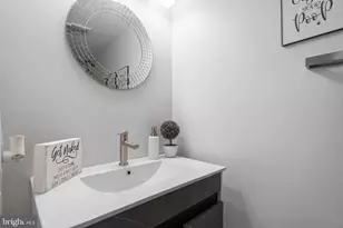 9928 Wood Wren Ct, Fairfax, VA 22032 - Photo 7