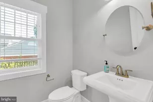 2233 N Underwood St, Falls Church, VA 22043 - Photo 23