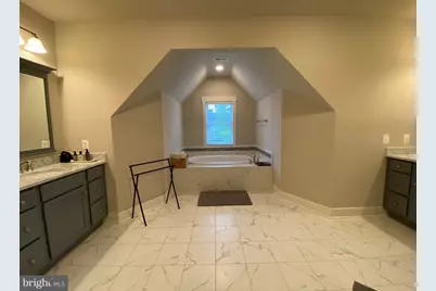 2233 N Underwood Street, Falls Church, VA 22043 - Photo 35