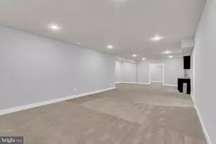 2233 N Underwood St, Falls Church, VA 22043 - Photo 45