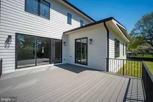 9420 Vernon Dr, Great Falls, VA 22066 - Photo 5