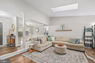 6922 Lodestone Ct, Alexandria, VA 22306 - Photo 5