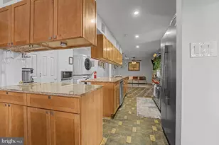 3706 Quaint Acres Cir, Falls Church, VA 22041 - Photo 7