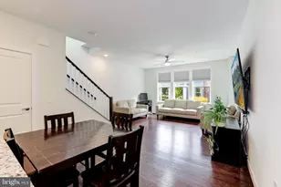 13389 Launders St, Herndon, VA 20171 - Photo 9