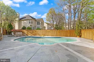 5105 Whisper Willow Dr, Fairfax, VA 22030 - Photo 81