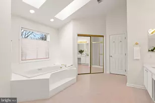 5105 Whisper Willow Dr, Fairfax, VA 22030 - Photo 49