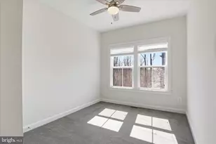 9298 Wild Black Cherry Ct, Fairfax, VA 22031 - Photo 21