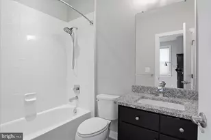 9298 Wild Black Cherry Ct, Fairfax, VA 22031 - Photo 5