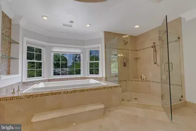 6529 Fairlawn Drive, McLean, VA 22101 - Photo 13